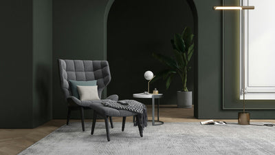 Back to black: black wooden furniture legs